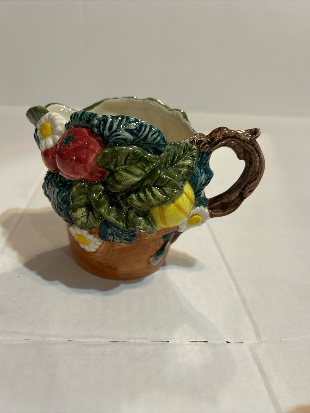 1996/1998 Fitz and Floyd Ceramic Creamer and Sugar Bowl Set - Picture 7 of 7